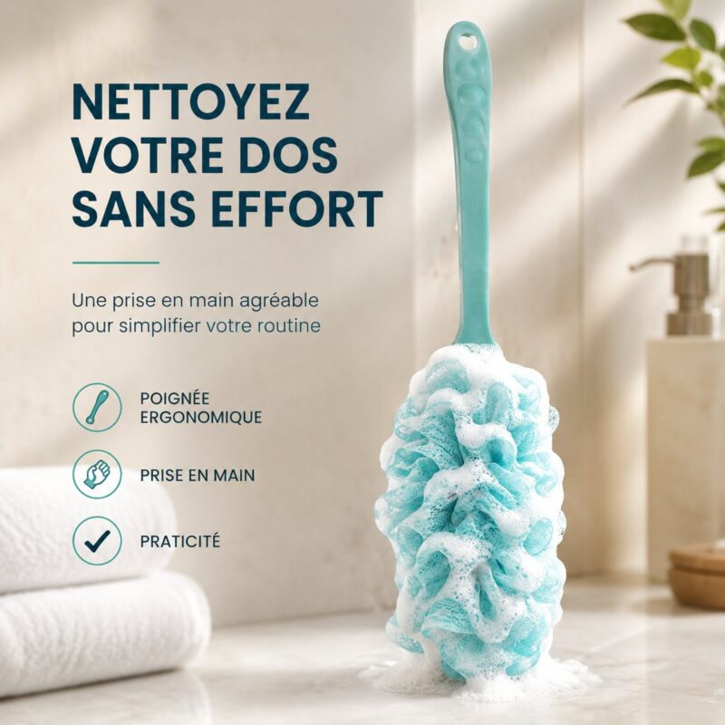 Fleur de douche dos bleue tenue par sa poignée creusée, tête couverte de mousse